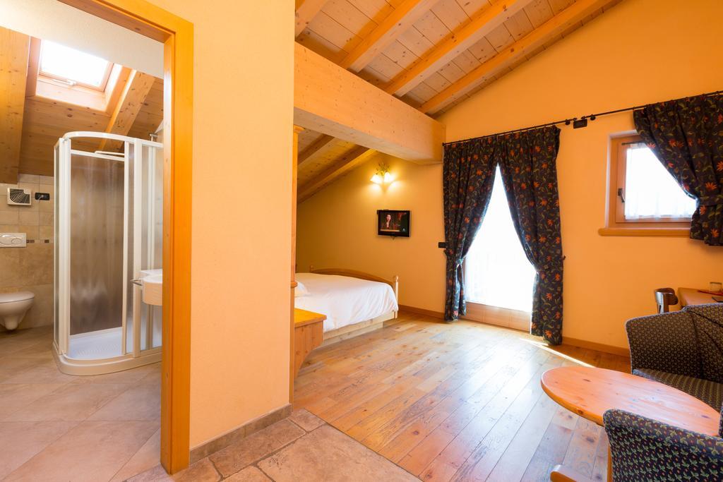 Hotel Pontiglia ليفينو المظهر الخارجي الصورة